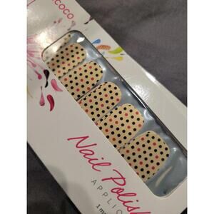 Incoco show off New nail polish strips